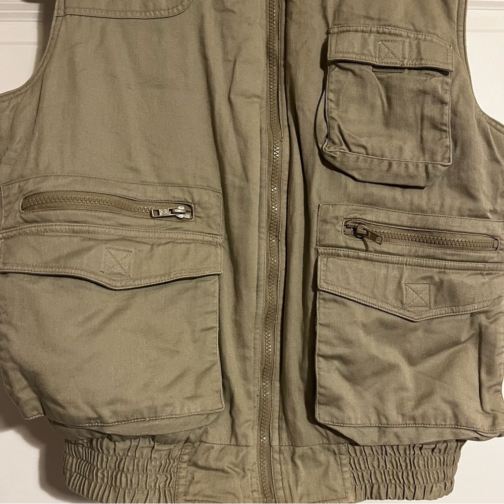 Reversible utility vest - Picture 5 of 6